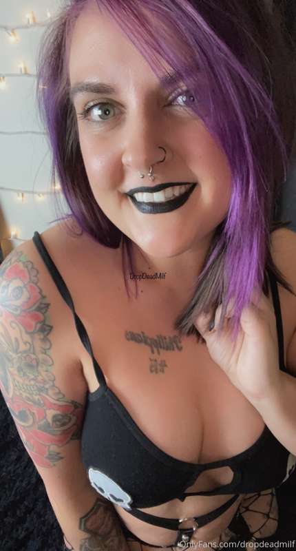 Selfie 😜 interested in the GFE?