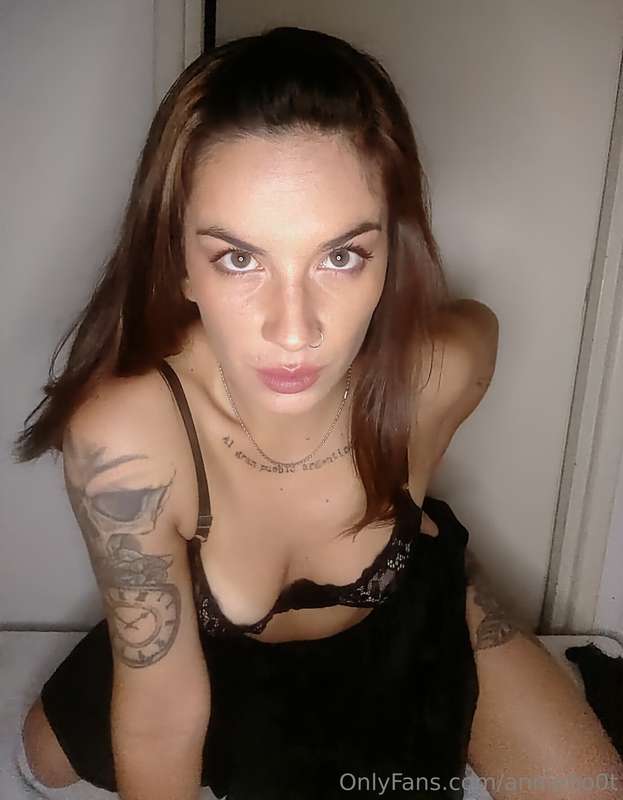 Annieho0T - Onlyfans - 05 May, 2025