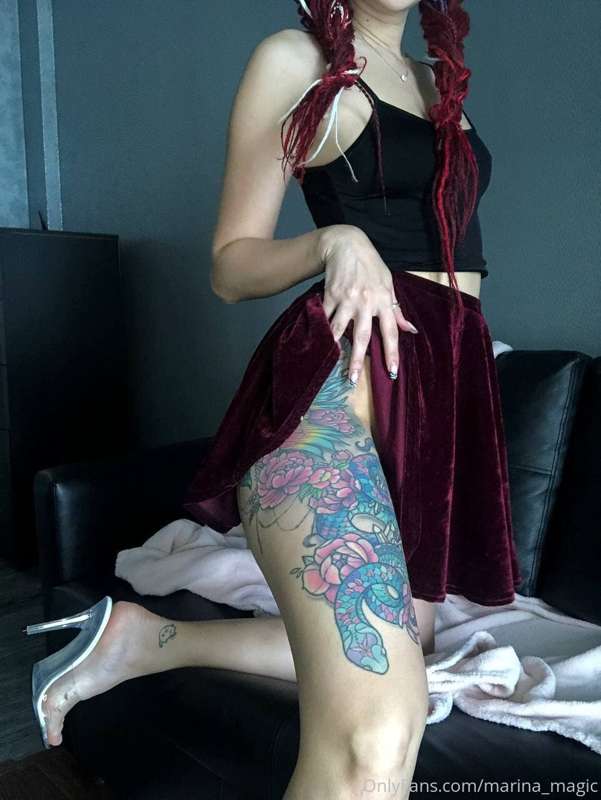 ❤️💋 Today I will go without panties You see what a sexy skir..