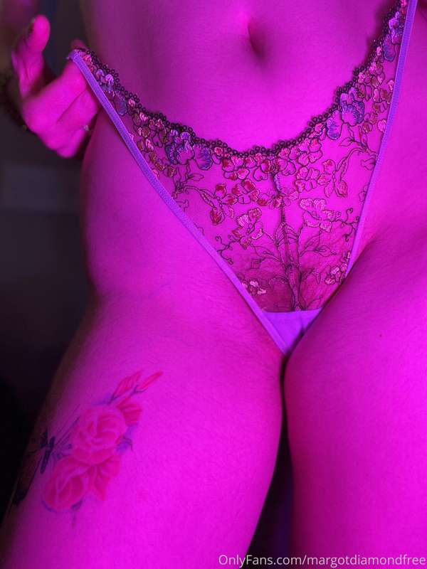 The detail on this lingerie is just gorgeous, but wouldn’t y..