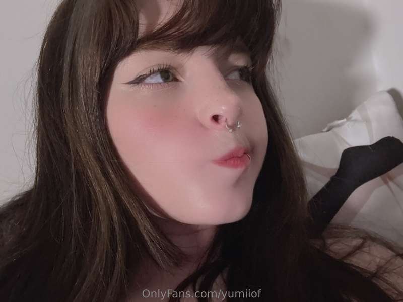 I'm bored, let's talk?