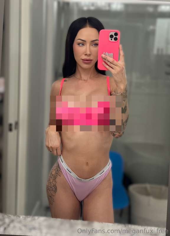 Meganfux_Free - Onlyfans - 2024-12-24T18:26:40
