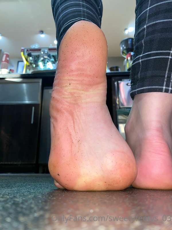 What do you think they smell like ? 😈 2