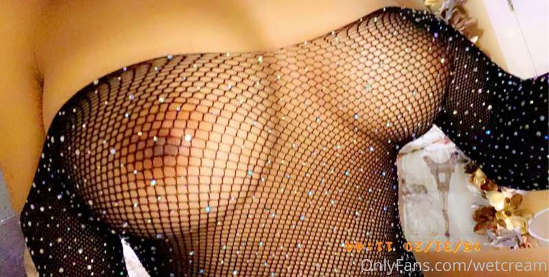 have so much pics just saved in gallery why not post 😗 this .. 8