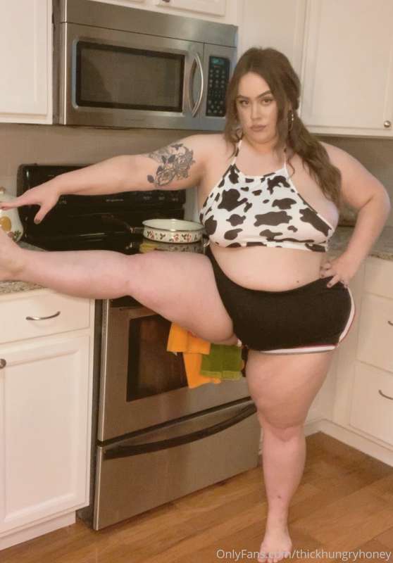 When I was thin, I was so flexible….I tried testing my abili.. 3