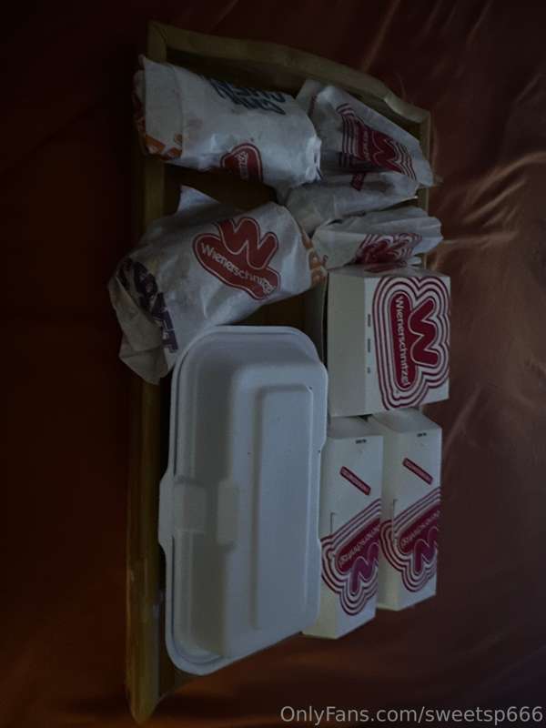 as if i didn’t eat enough today, needed a late night ‘snack’.. 2