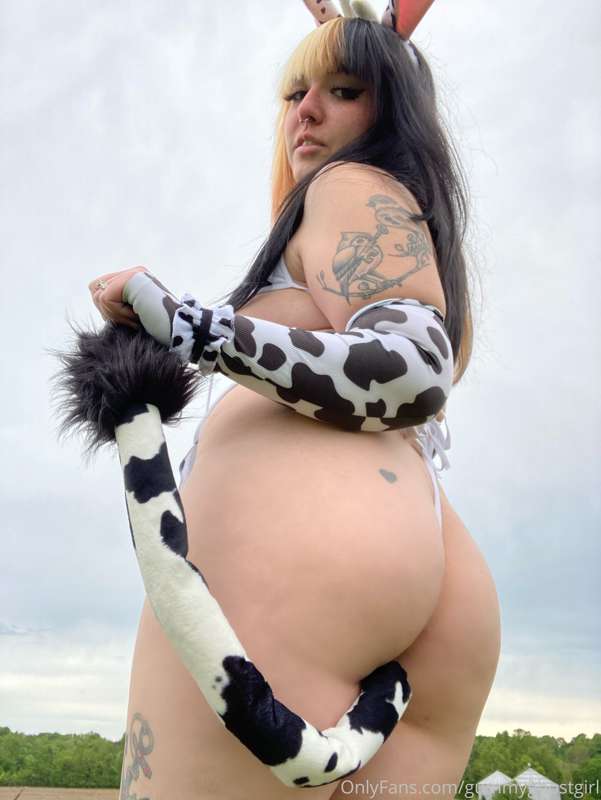 Wanna play farmer and wrangle me? 😉 17