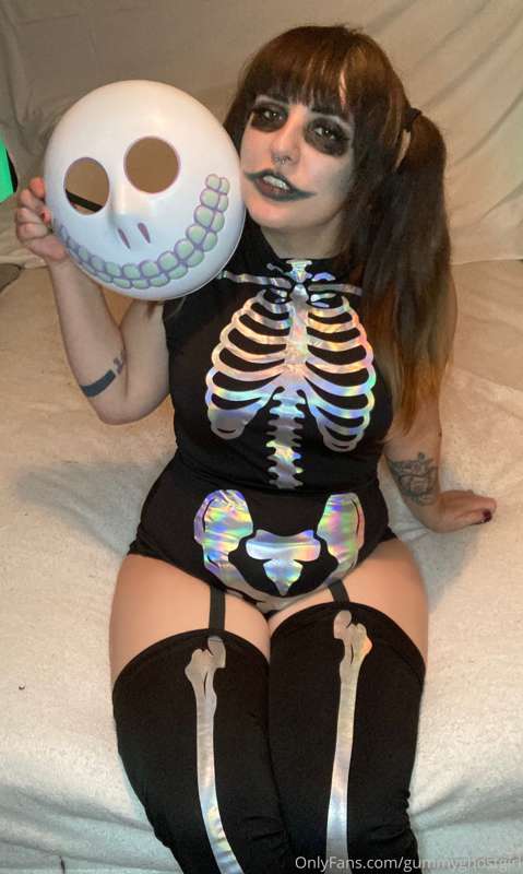 Barrel cosplay from the Nightmare Before Christmas 💀🎃 19