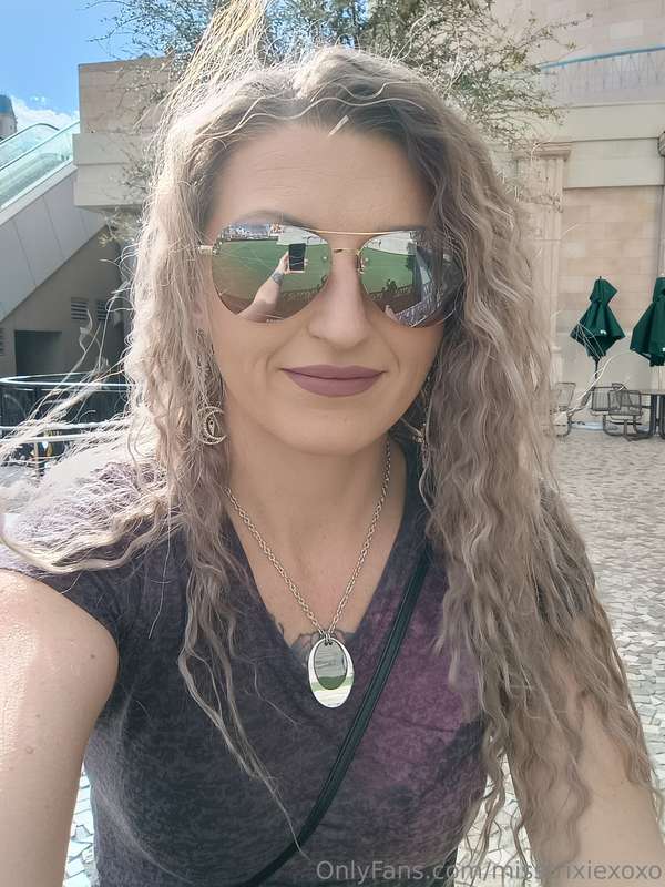 Vegas is such a sexy place.. I didn't want to leave! 🤩😘💋 3