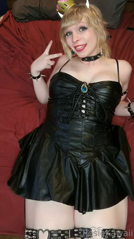 Bowsette Cosplay x 10/10 x 37 photos this post x Okay So i p.. 11