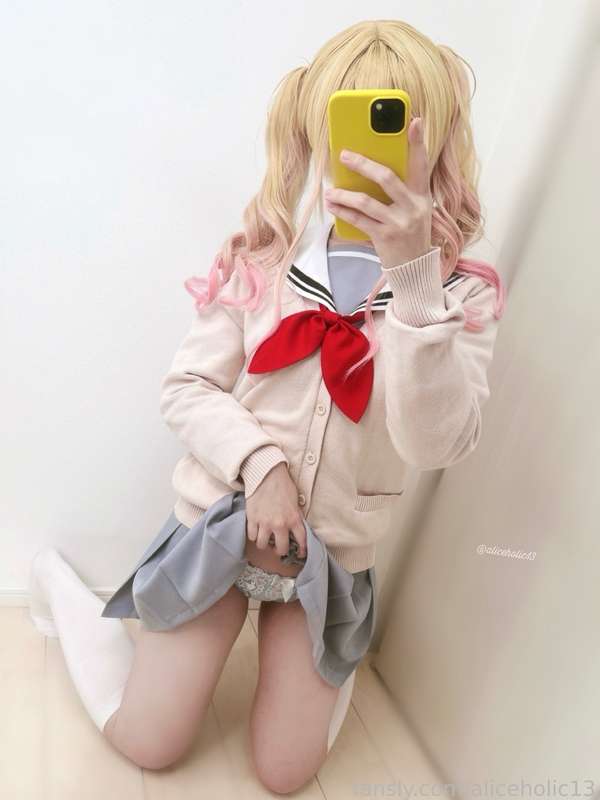 Aliceholic13 - Fansly - 10 May, 2024