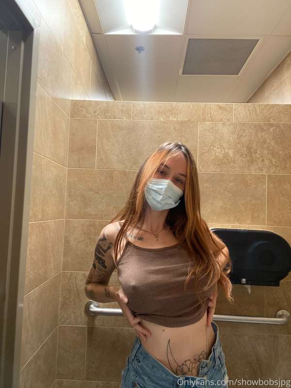 little bathroom stop. I love when the gas stations are total..