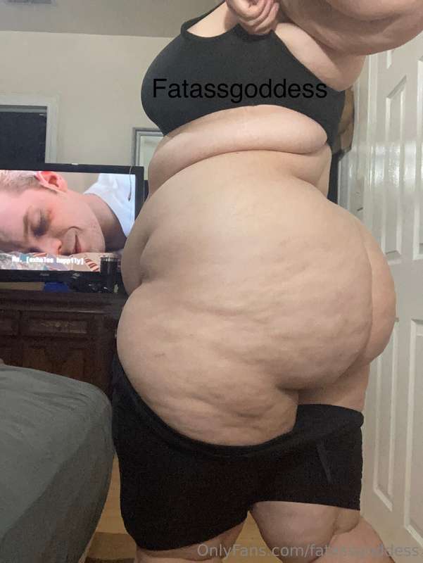 Fatassgoddess - Onlyfans - 11 Feb, 2025