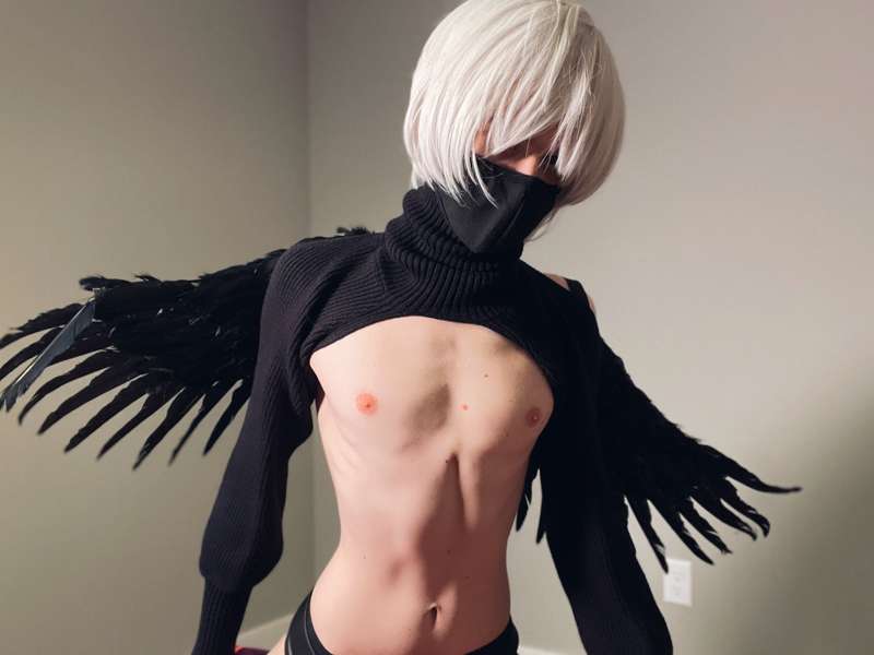 This fallen angel wants to snuggle~ definitely not a ploy fo.. 7