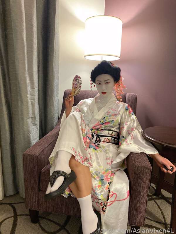 Asianvixen4U - Fansly - 21 Apr, 2022 4