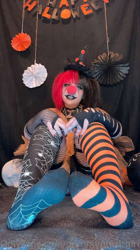 I’ll make ya *honk honk* 🤡❤️ 1