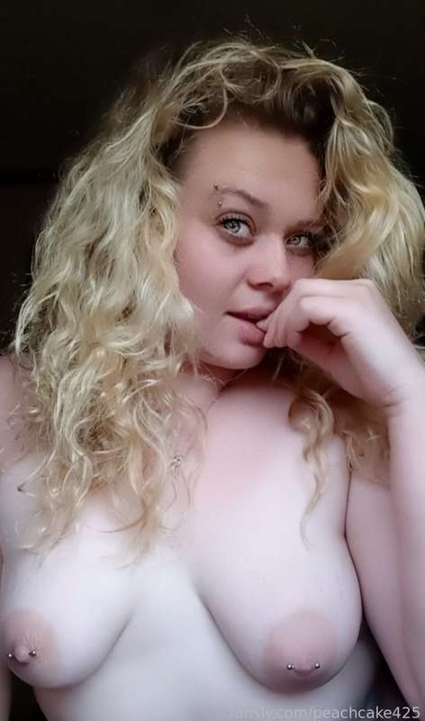Peachcake425 - Fansly - 11 Sep, 2021