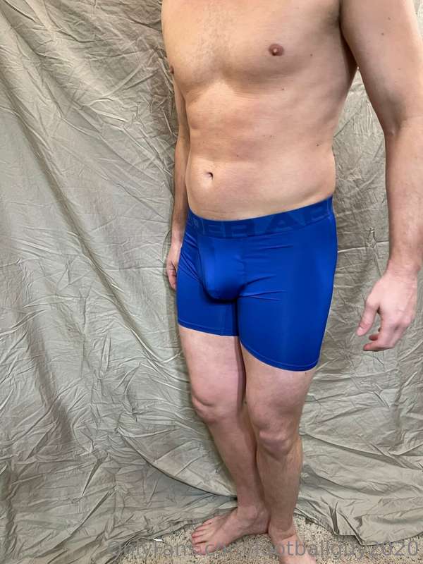 don't you just wanna suck on his amazing nipples! 28