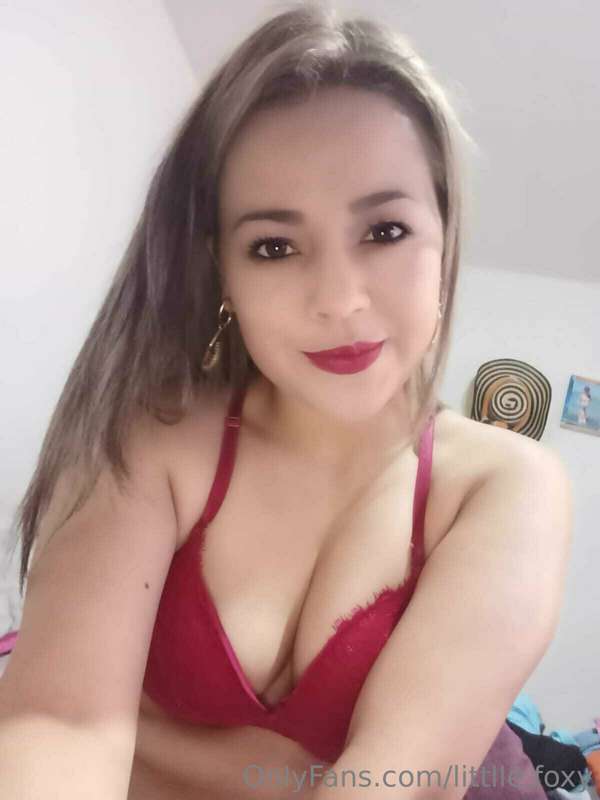 I want to see how hard you get when you see me like this 🔥 1