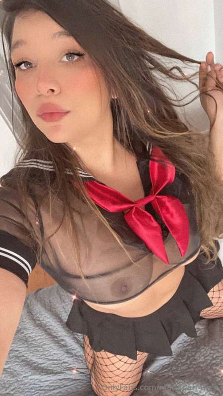 Mariaparr4Free - Onlyfans - 15 Apr, 2025
