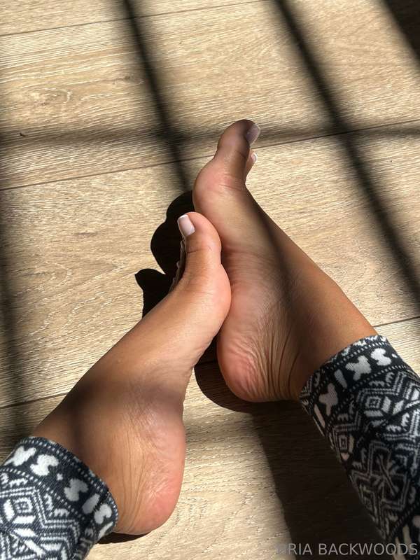 feet pics, since i guess i don’t post a lot of those 6