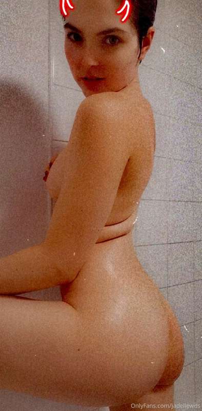More in the shower madness 😜💦 1