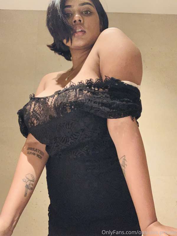 It was my last year’s birthday dress!💋
Credit @oasi_das
