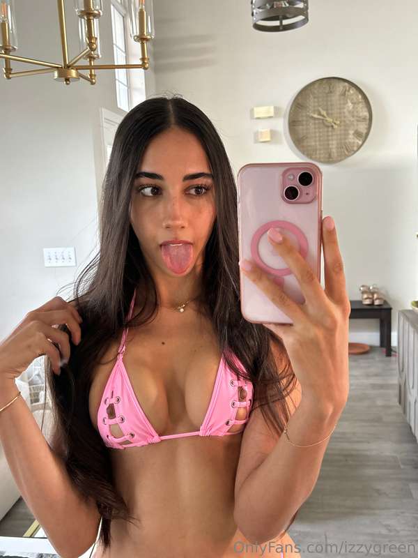 thoughts on my new pink bikini 👙?