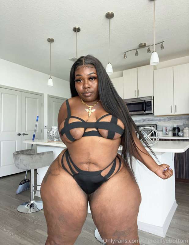 Therealfyebottom - Onlyfans - 31 May, 2020