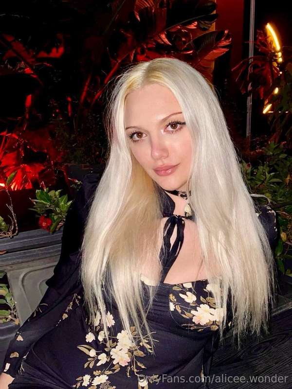 Is it possible to leave such a beauty alone this evening? - ..