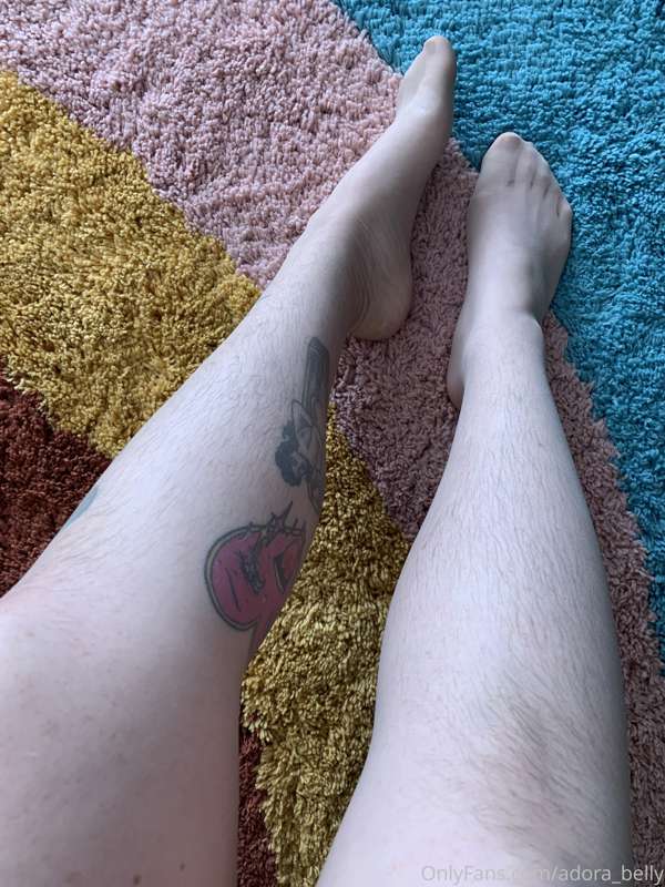 Hairy leg update; stockings edition 😮✨ 9