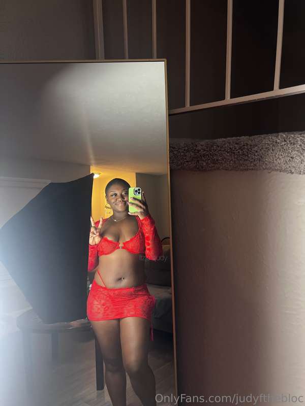 Lady in Red 💋 5