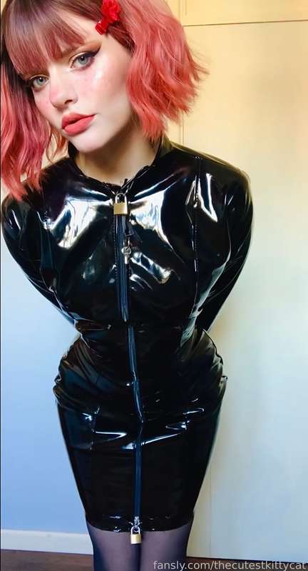 Thecutestkittycat - Fansly - 12 Nov, 2022 14