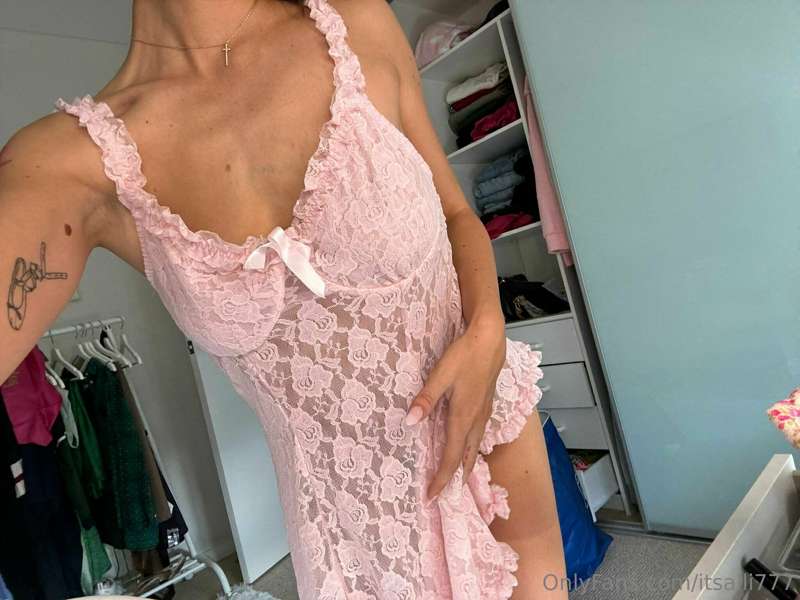 Pretty in pink 🩷🍓🍰💌🧸🌸🌷🎀