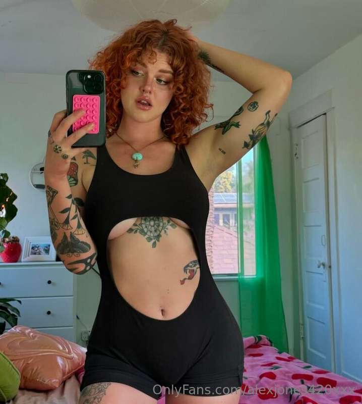 Met this chick off a dating app at a bar for drinks, and end..