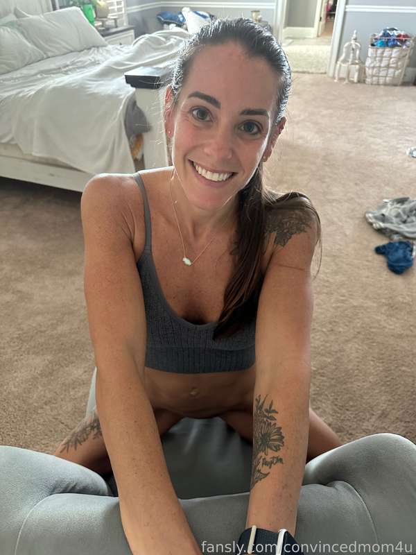 Convincedmom4U - Fansly - 11 Sep, 2024 9