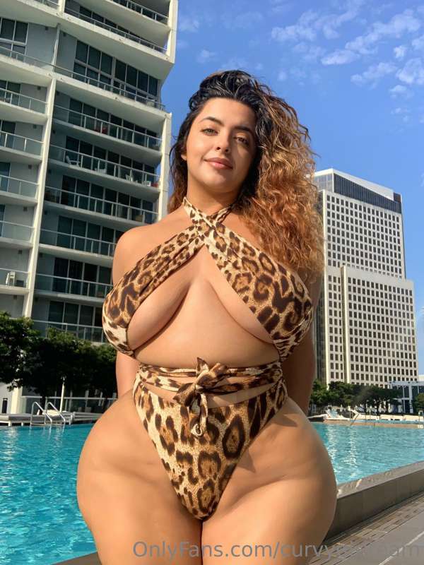 📸 @taniabombon 💘 
Lke❤️ 

https://onlyfans.com/taniabombon 2