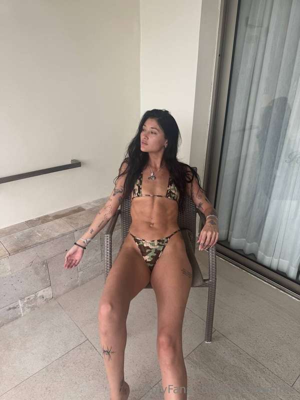 Jozyblowsfree - Onlyfans - 20 Apr, 2025