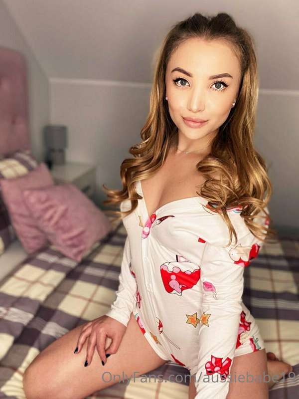 SugarQueenn Just made her Profile FREE @sugarqueenn Go check..