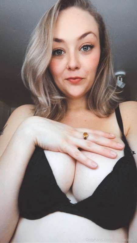 Twobacons1 - Onlyfans - 16 Apr, 2020