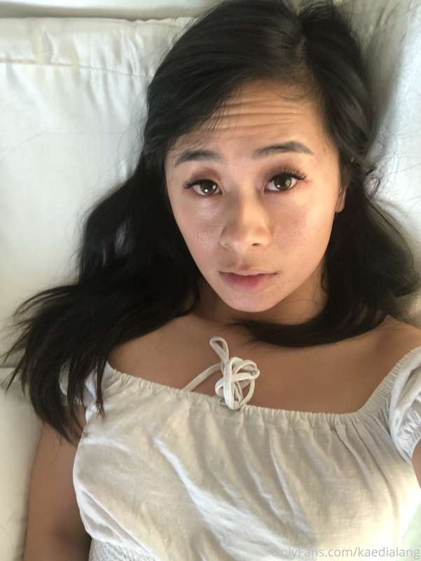 First the face, then the face+titty, then the face+titties, ..
