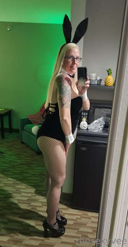 **It's swinger hotel takeover time!   Tonight is playboy the.. 2