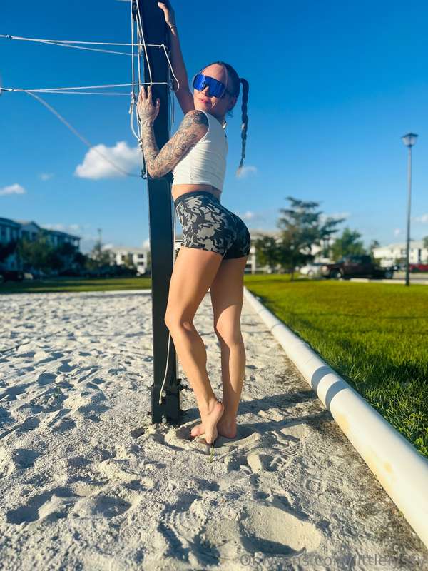 Outdoor whore 😛 12