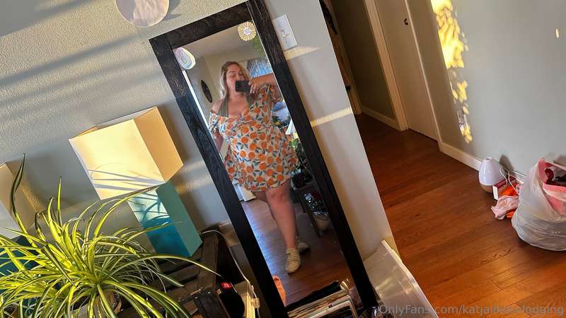 I love this dress