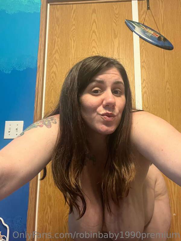 A couple of preshower pics ❤️ 4
