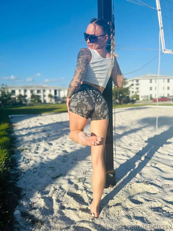 Outdoor whore 😛 11