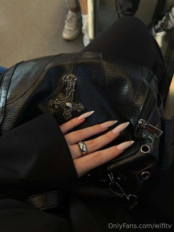 I want to share with you my love for aesthetics in everythin..