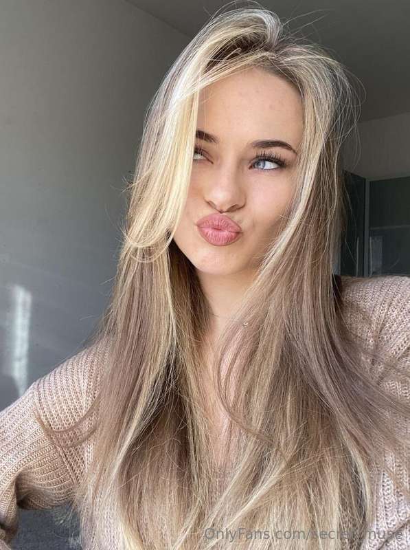 Hey there! ☀️ I’m Zoe @tiny.zoe, and I love the sense of fre..