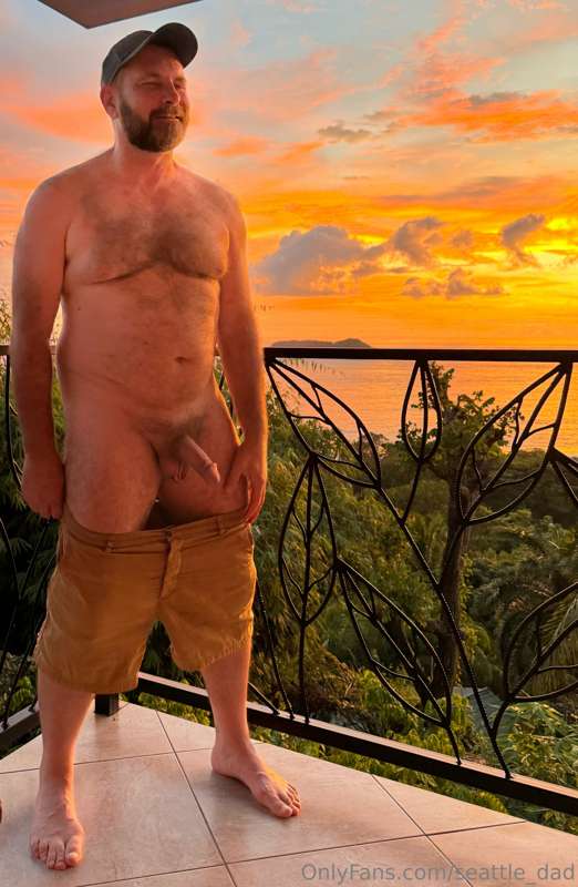 Just some sunset shots for you, son. 1