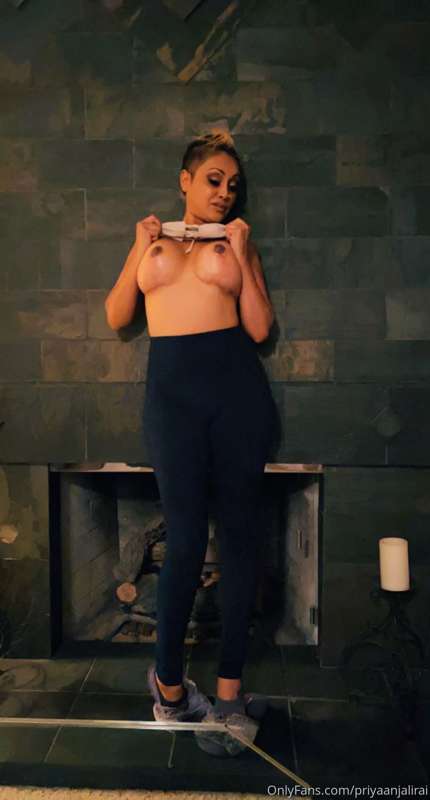 A couple photos before my night out in Vegas 2
